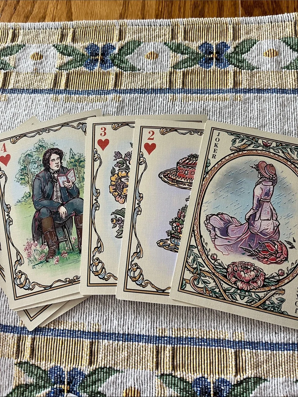 A Jane Austen Tarot Deck – Cream & Black Illustrated Card Set